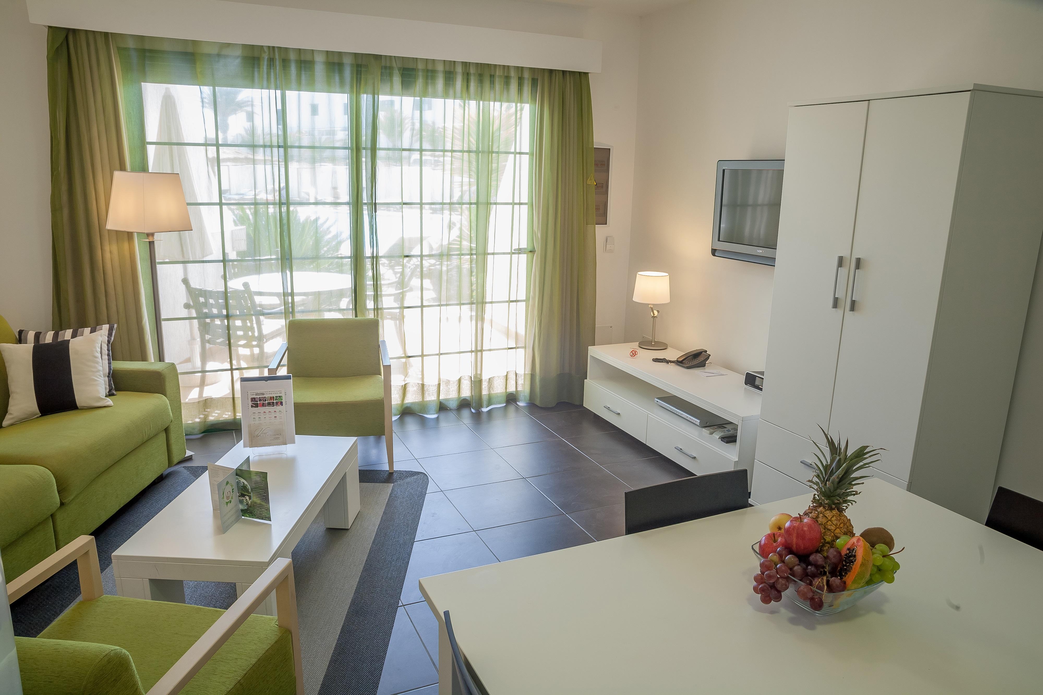 Club Del Carmen Aparthotel Puerto del Carmen  Bagian luar foto