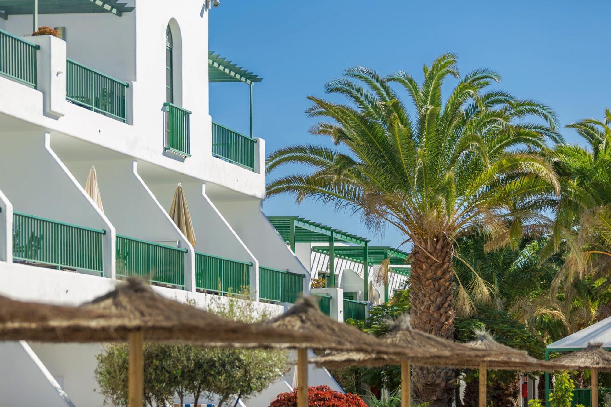 Club Del Carmen Aparthotel Puerto del Carmen  Bagian luar foto