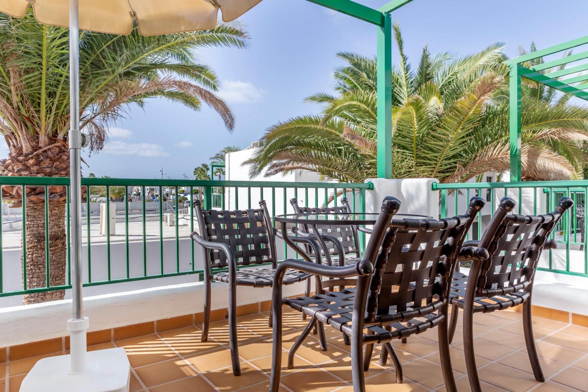 Club Del Carmen Aparthotel Puerto del Carmen  Bagian luar foto